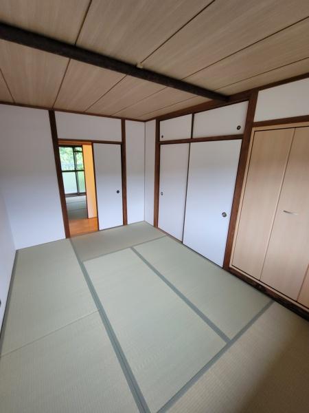 日ノ岡ローズハイツ　11号室