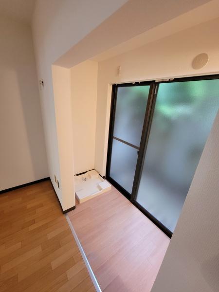 日ノ岡ローズハイツ　11号室