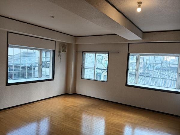 上京区西洞院通椹木町上る東裏辻町3階部分