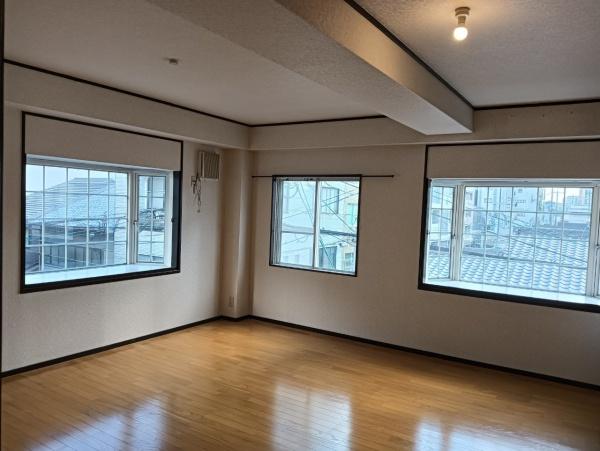 上京区西洞院通椹木町上る東裏辻町3階部分