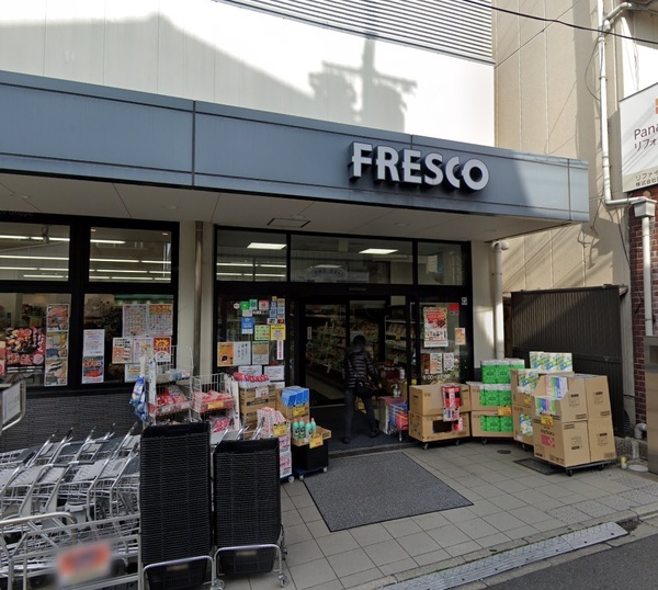 Noah桃山城前(フレスコ墨染店)