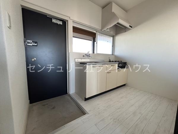 コースリーズ清水