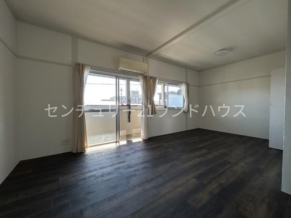 コースリーズ清水