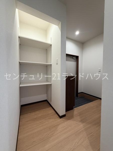 霧島市国分府中町の貸家