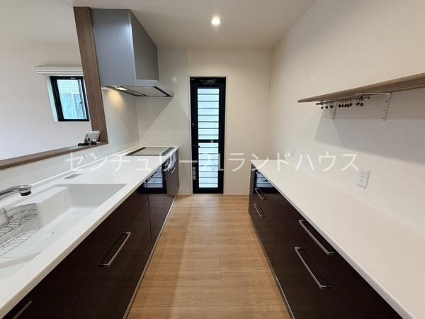西川住宅