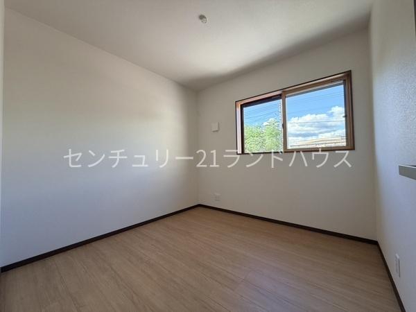 霧島市国分府中町の貸家