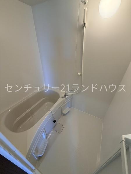 霧島市国分府中町の貸家