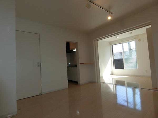 エミネンス南郷14