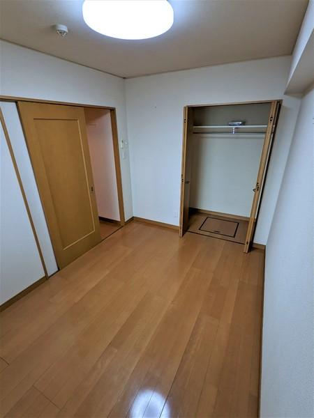 ロイヤルメゾン大橋