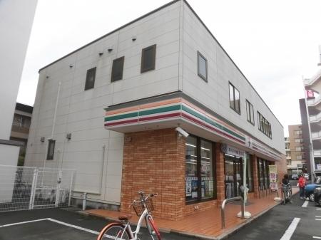 パークウエスト上別府(セブンイレブン)