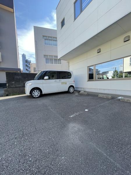 楓ビル1F