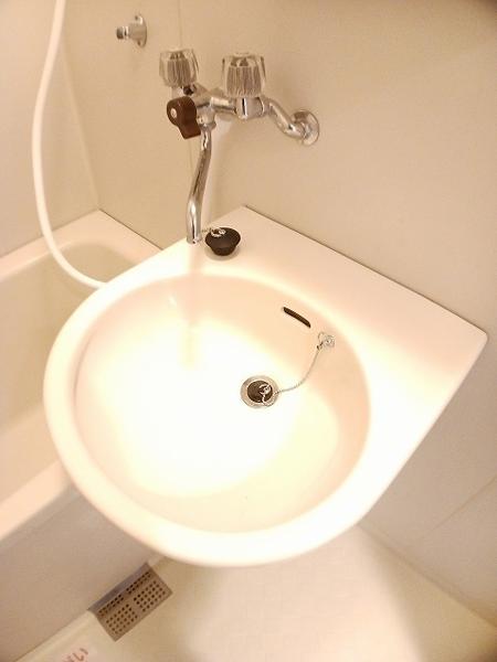 ｒｏｏｍ．三々五々　Ａ