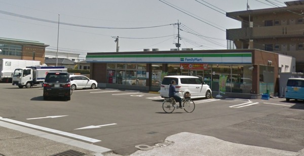 バンベールNorth(ファミリーマート)