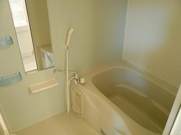 アンジュ・エス・ライアン