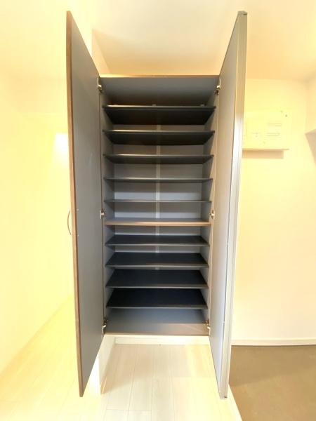 KoOlinaShiomi　コオリナ潮見