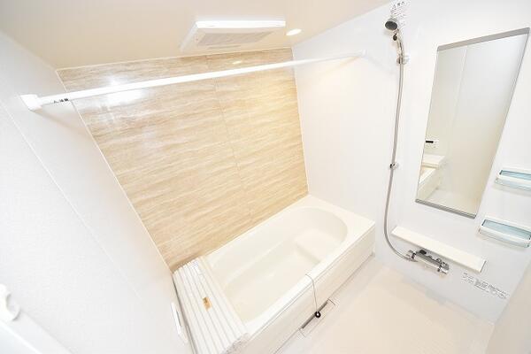 ｓｕｎｎｙ　ｍａｉｓｏｎ　１