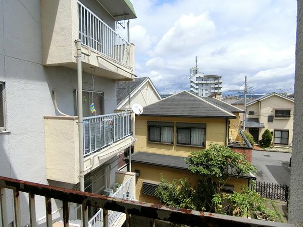 羽曳野市高鷲９丁目のマンション