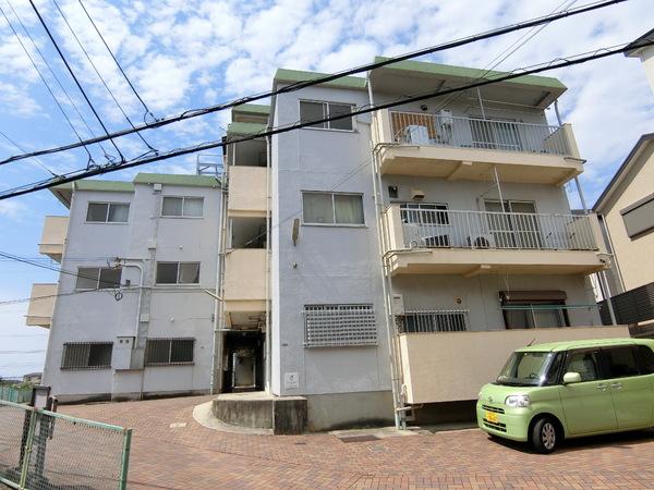 羽曳野市高鷲９丁目のマンション