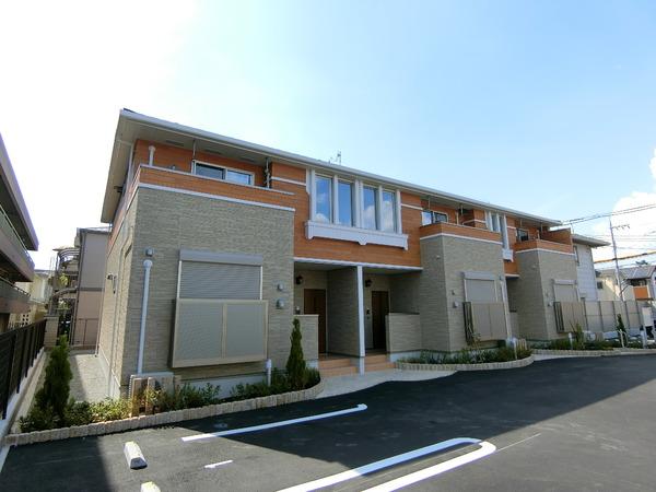 羽曳野市誉田３丁目のハイツ