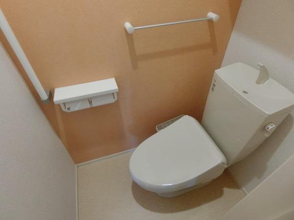 羽曳野市誉田３丁目のハイツ