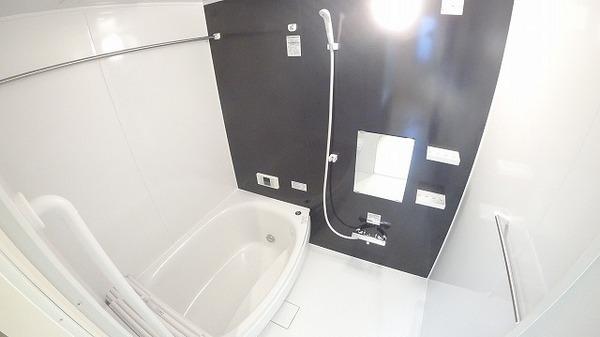 シャーメゾン　スリール