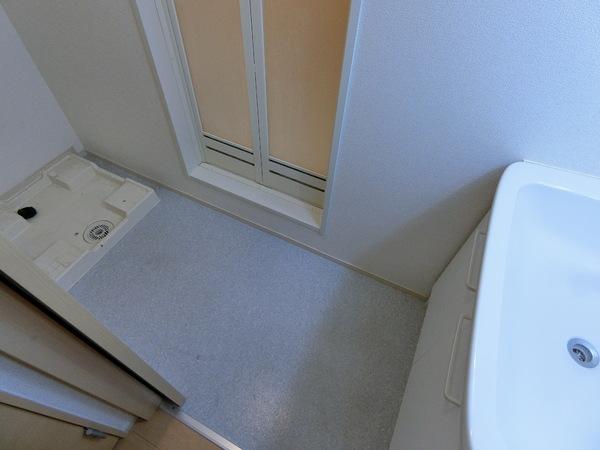 羽曳野市東阪田のハイツ