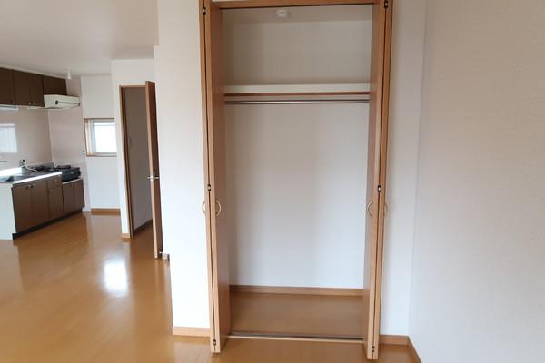 藤井寺市国府３丁目のマンション