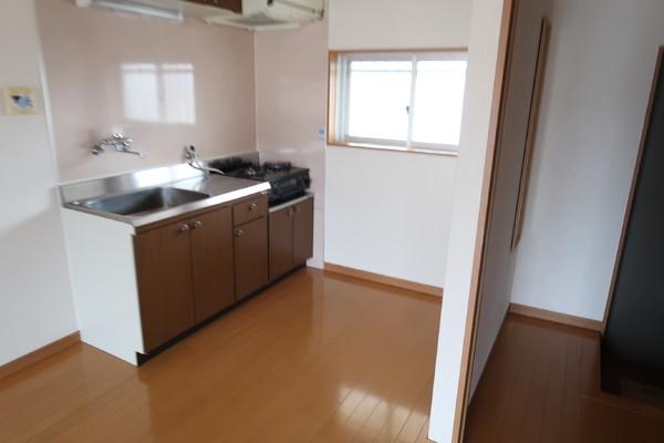 藤井寺市国府３丁目のマンション