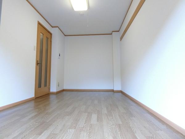 羽曳野市古市２丁目のハイツ