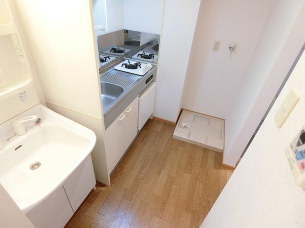 羽曳野市古市２丁目のハイツ