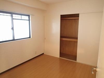 藤井寺市道明寺４丁目のマンション