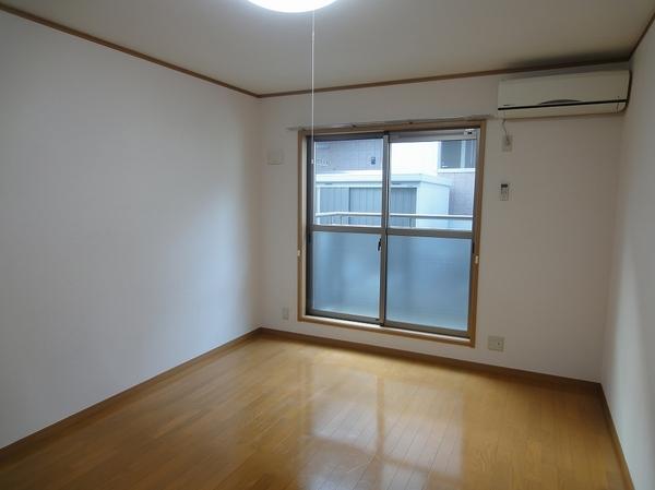 柏原市片山町のハイツ