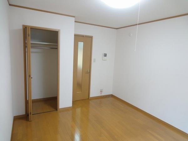 柏原市片山町のハイツ