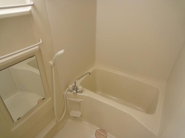 柏原市片山町のハイツ