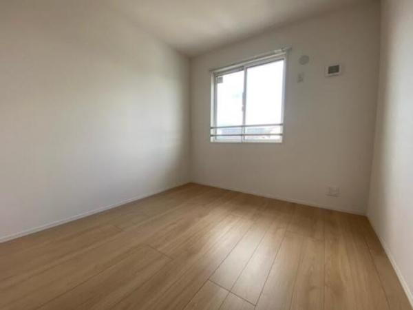 藤井寺市小山5丁目のハイツ(洋室)
