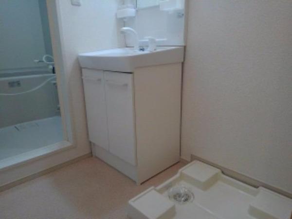 松原市東新町３丁目のハイツ