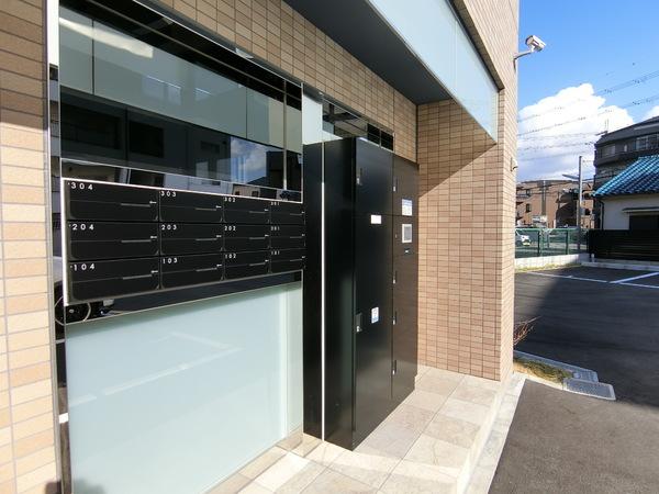 羽曳野市高鷲４丁目のマンション