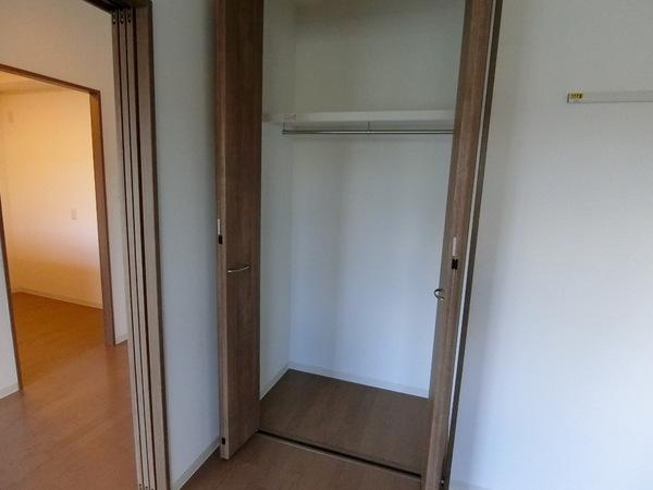 羽曳野市高鷲４丁目のマンション