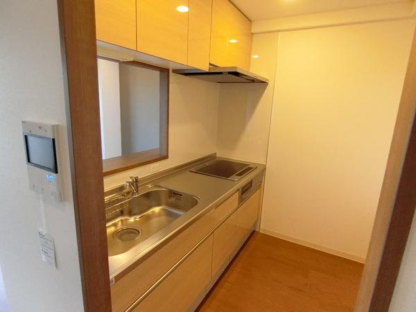 羽曳野市高鷲４丁目のマンション