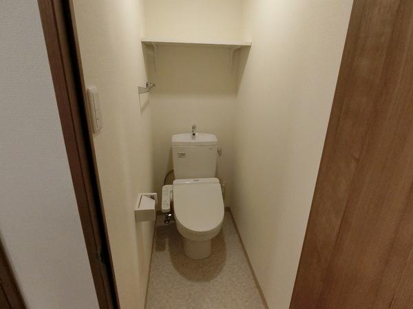 羽曳野市高鷲４丁目のマンション