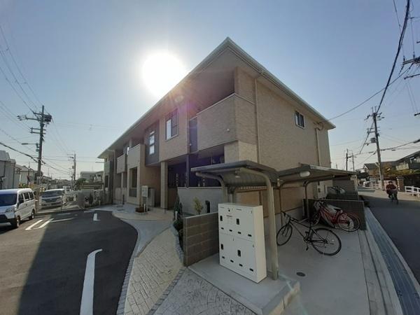 羽曳野市高鷲７丁目のハイツ