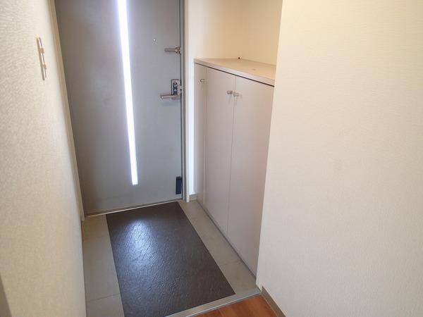 ベルメゾン道明寺(玄関)