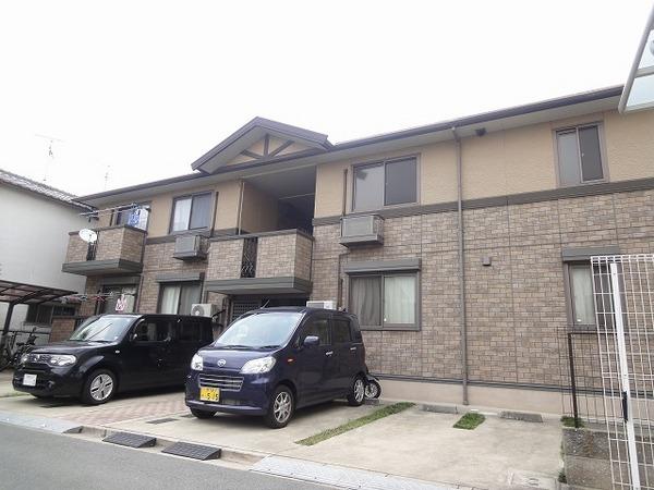 松原市立部１丁目のアパート
