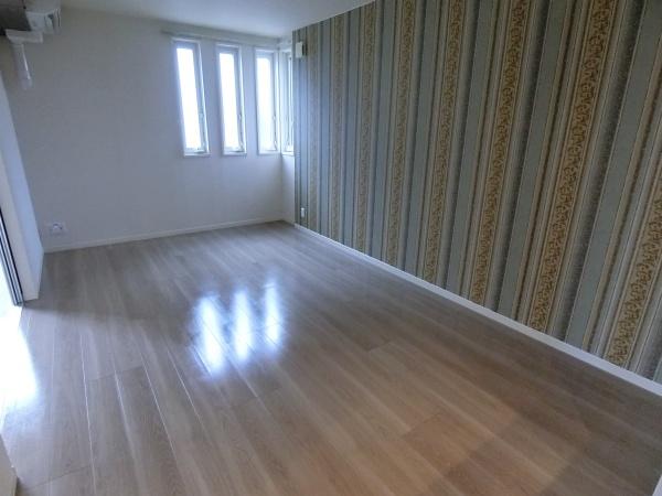 松原市東新町5丁目のアパート(リビング)