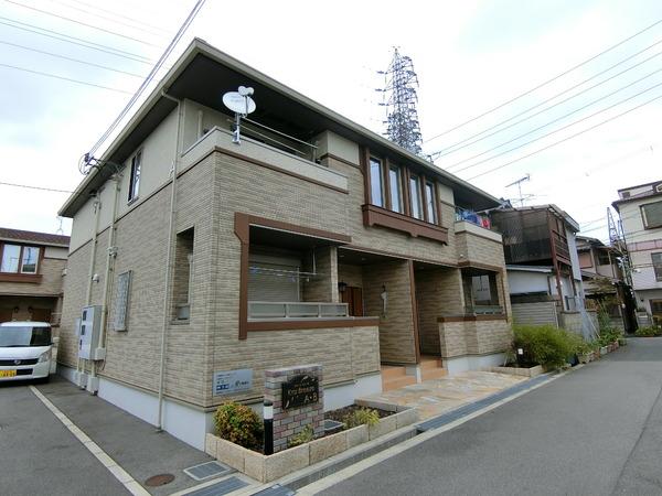 柏原市円明町のハイツ