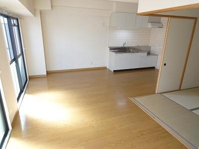 藤井寺市岡２丁目のマンション