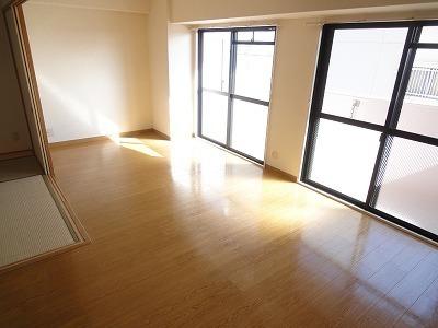 藤井寺市岡２丁目のマンション