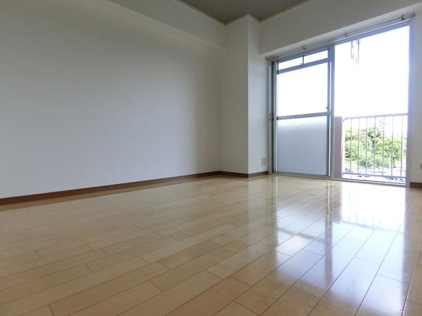 藤井寺市小山６丁目のマンション