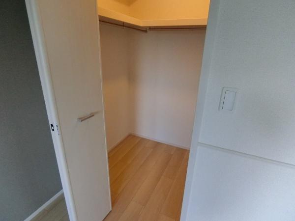 羽曳野市東阪田のハイツ