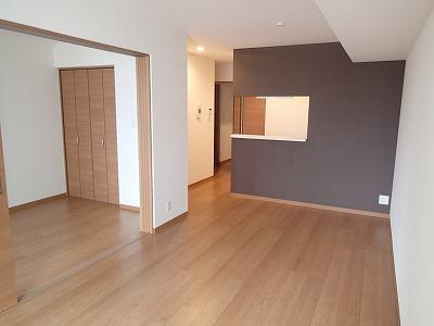 羽曳野市高鷲１０丁目のハイツ